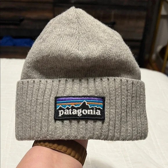 Patagonia Heather Gray Knit Hat - Picture 5 of 5